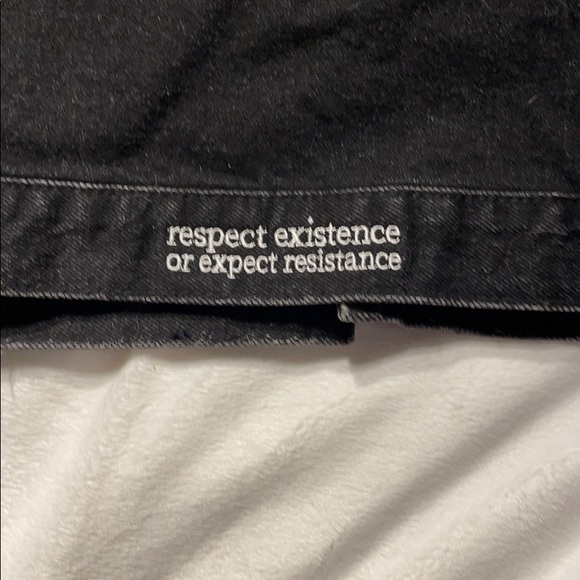 Sculptor Black Denim Jacket w/decorative back. - Picture 3 of 5